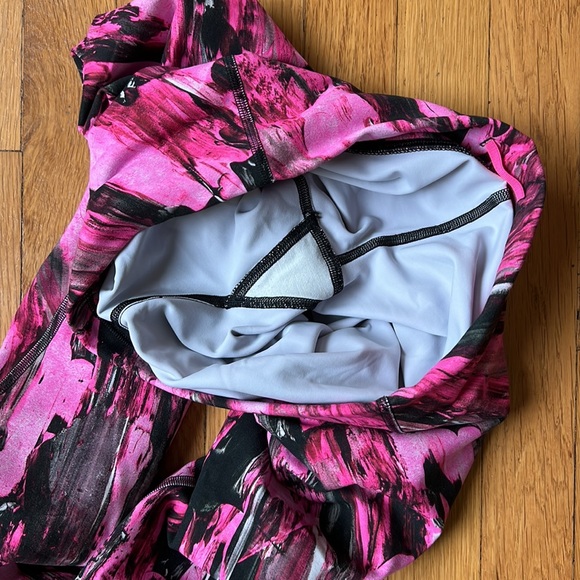 Lululemon HR Leggings 7/8 - Picture 10 of 10